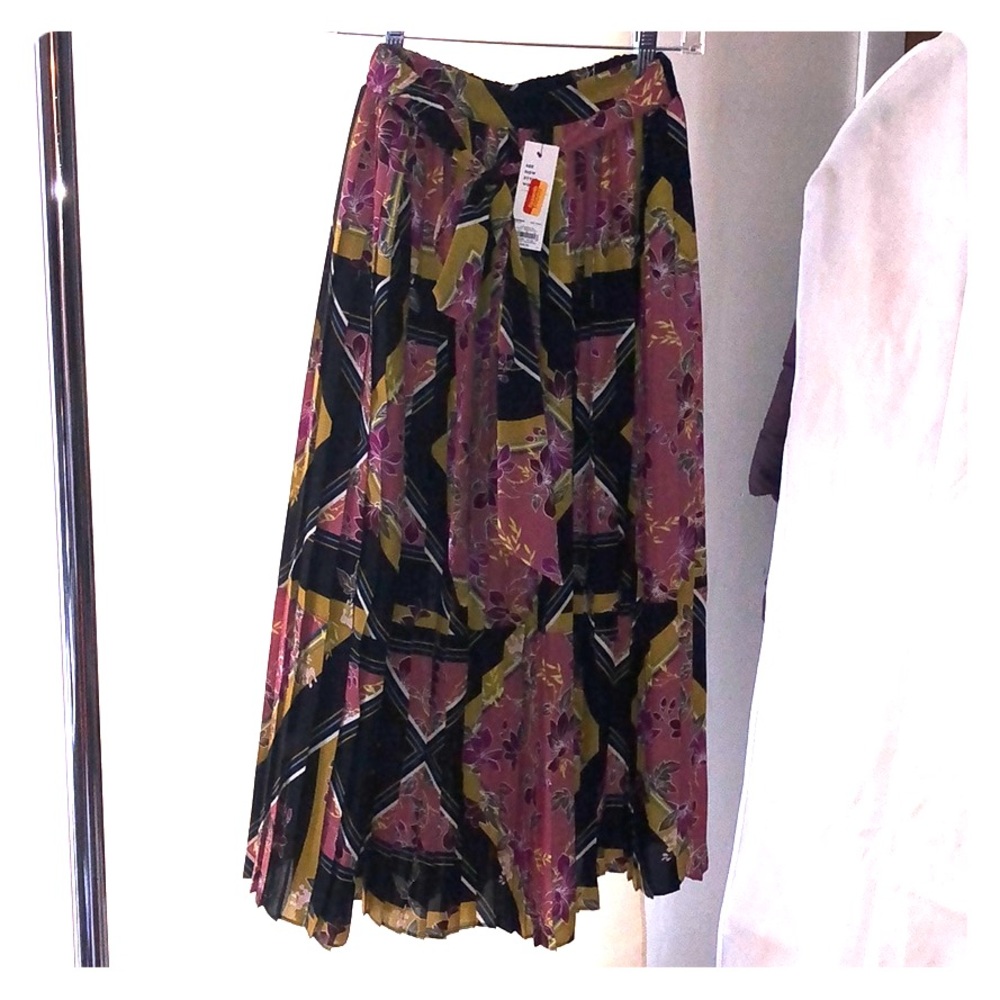 Floral print midi skirt with tie waist
